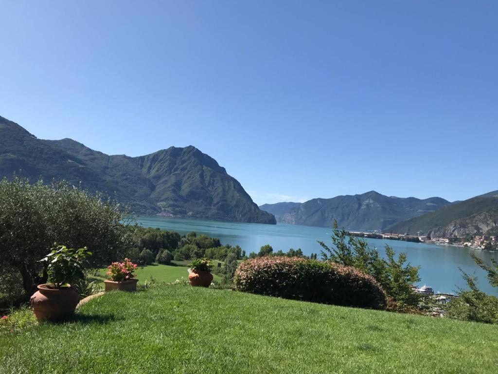 Willa Casa Caponetti Costa Volpino Zewnętrze zdjęcie